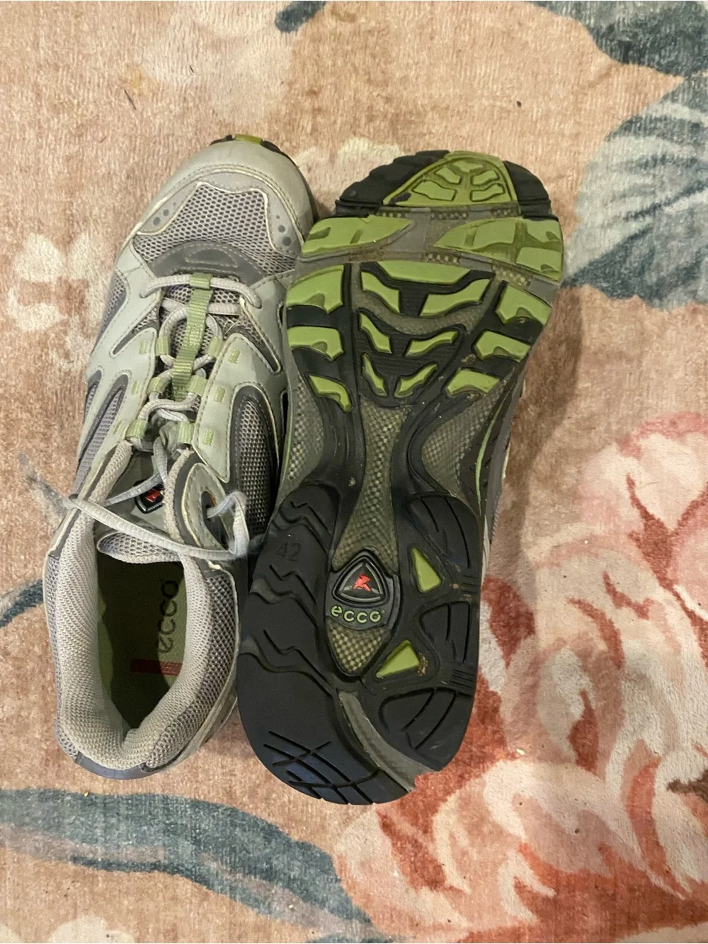 Ecco Men's Light Gray Athletic Sneakers with Green Accents rxp1060 8/8.5 EU 42M